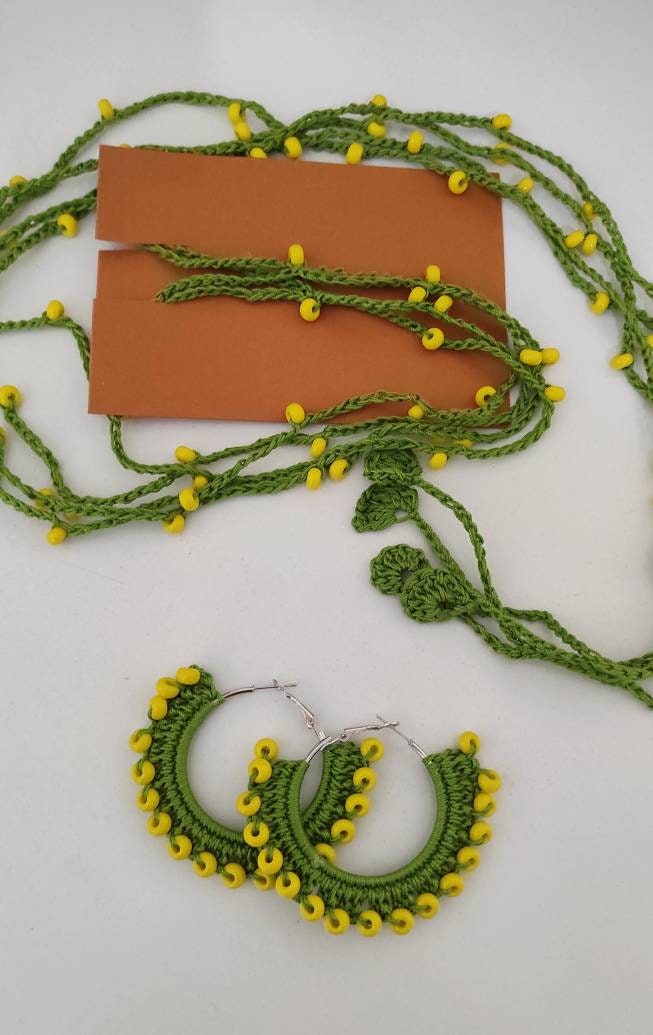 Green yellow barefoot sandals Beaded anklets for woman